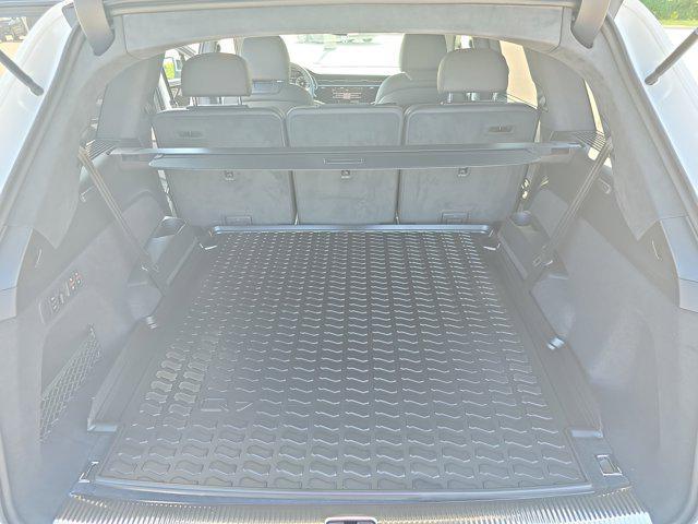 new 2026 Audi Q7 car, priced at $85,695