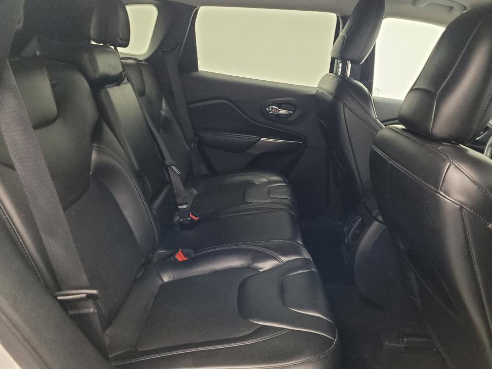 used 2020 Jeep Cherokee car, priced at $17,495