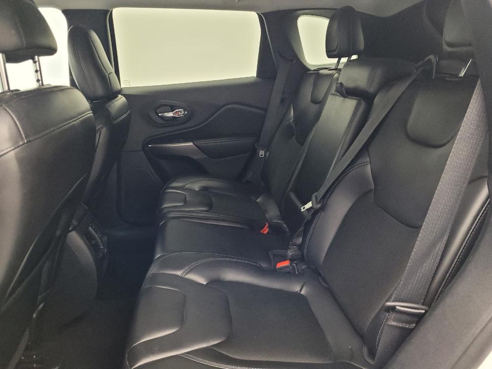 used 2020 Jeep Cherokee car, priced at $17,495