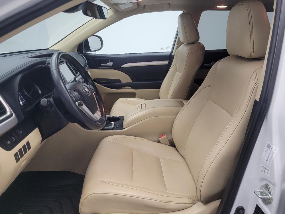 used 2019 Toyota Highlander car, priced at $22,995