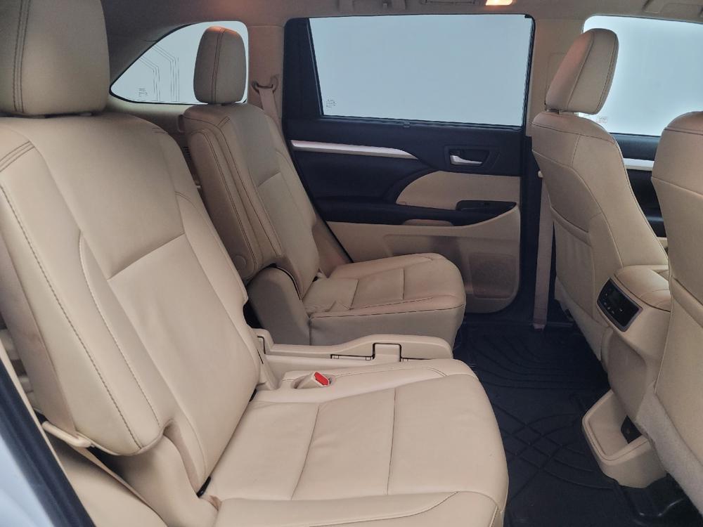 used 2019 Toyota Highlander car, priced at $22,995