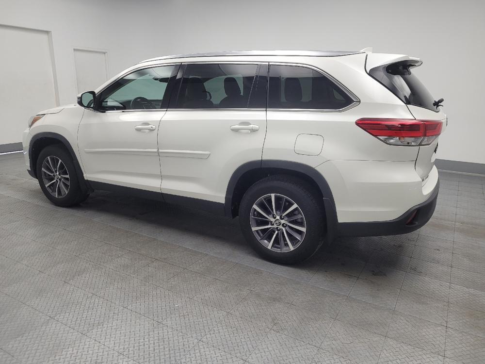used 2019 Toyota Highlander car, priced at $22,995