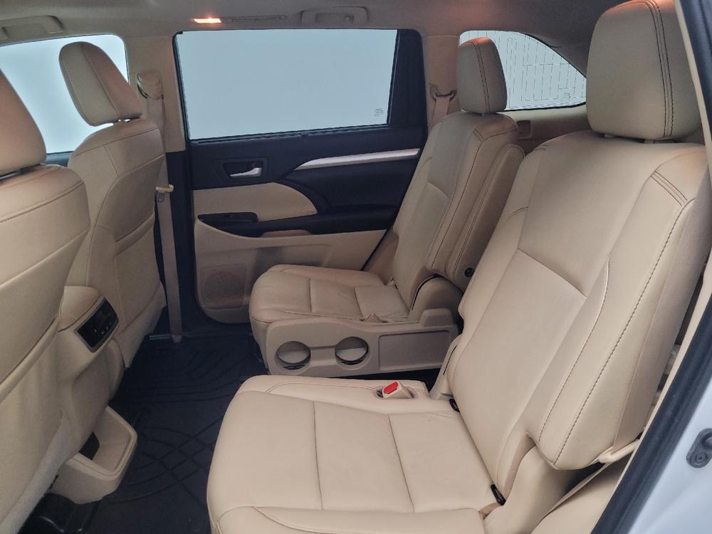 used 2019 Toyota Highlander car, priced at $22,995