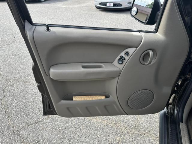used 2006 Jeep Liberty car, priced at $4,000