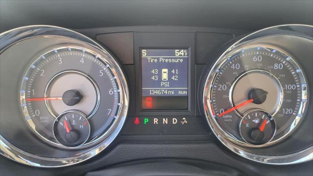 used 2013 Chrysler Town & Country car