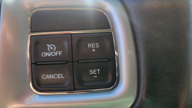 used 2013 Chrysler Town & Country car