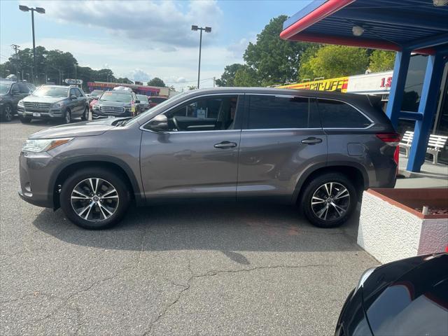 used 2019 Toyota Highlander car, priced at $22,000