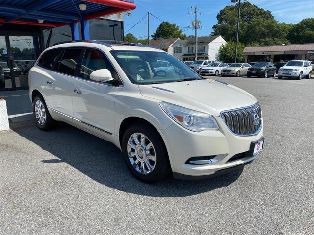 used 2014 Buick Enclave car, priced at $6,000