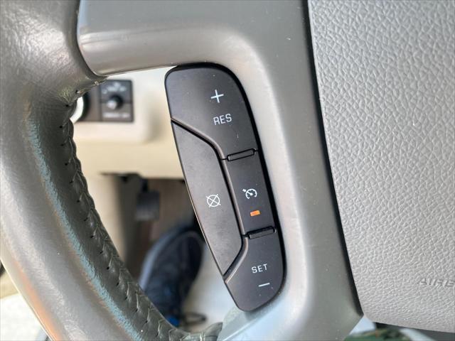 used 2014 Buick Enclave car, priced at $6,000