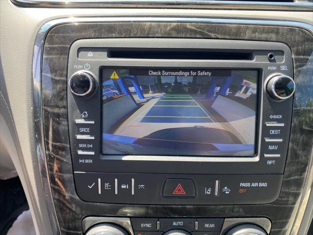 used 2014 Buick Enclave car, priced at $6,000