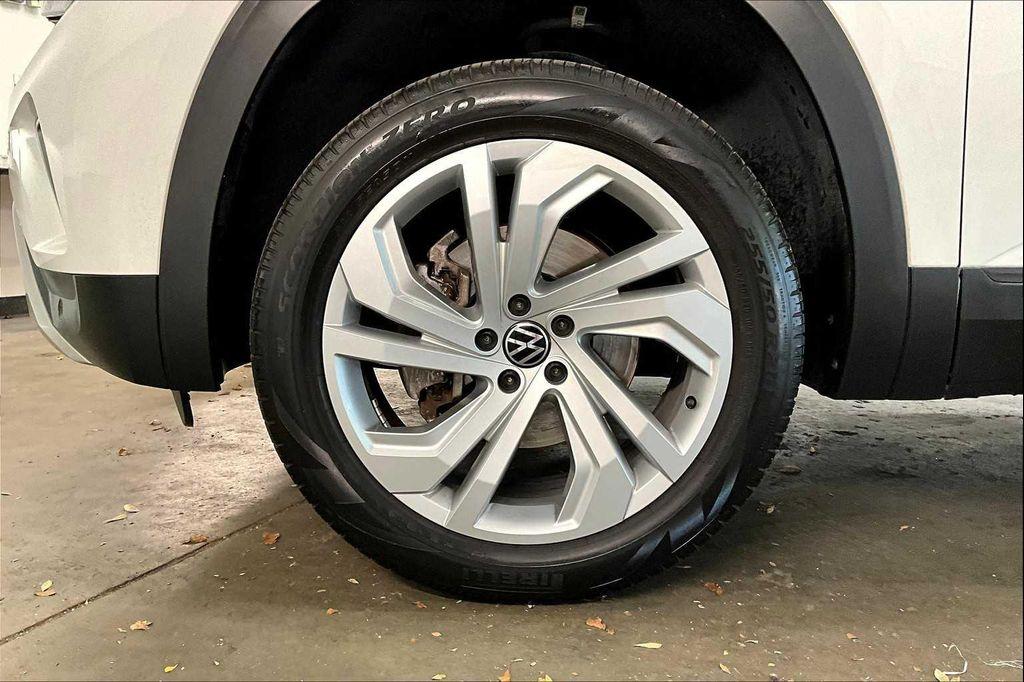 used 2021 Volkswagen Atlas car, priced at $25,887