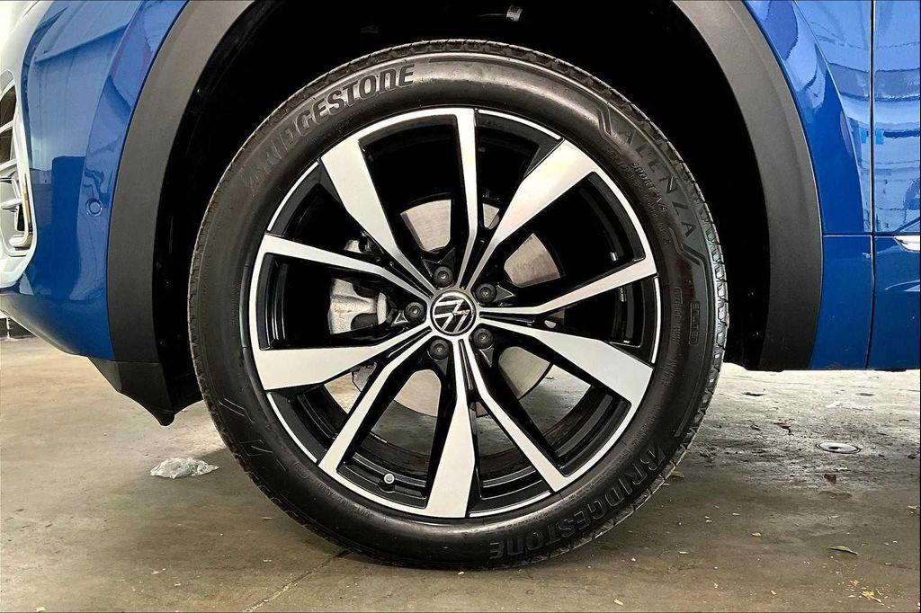 used 2025 Volkswagen Atlas car, priced at $46,679
