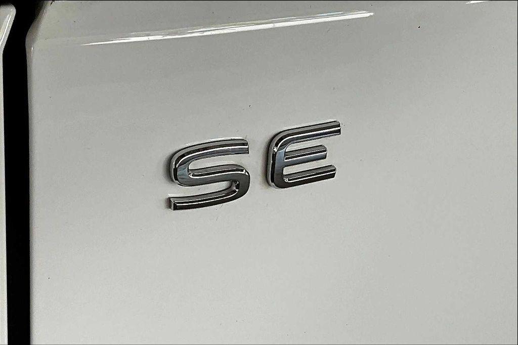 used 2023 Volkswagen Atlas car, priced at $26,184