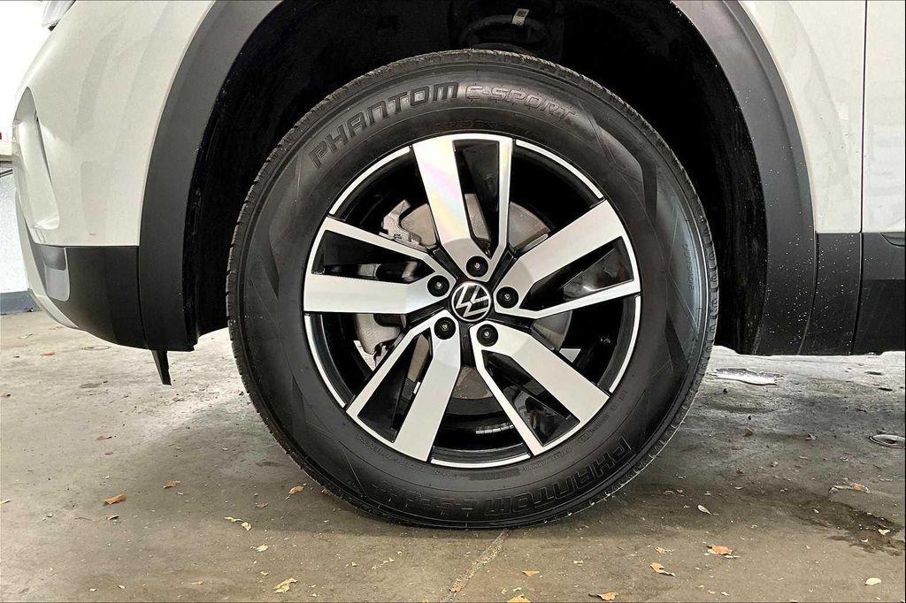 used 2023 Volkswagen Atlas car, priced at $26,184