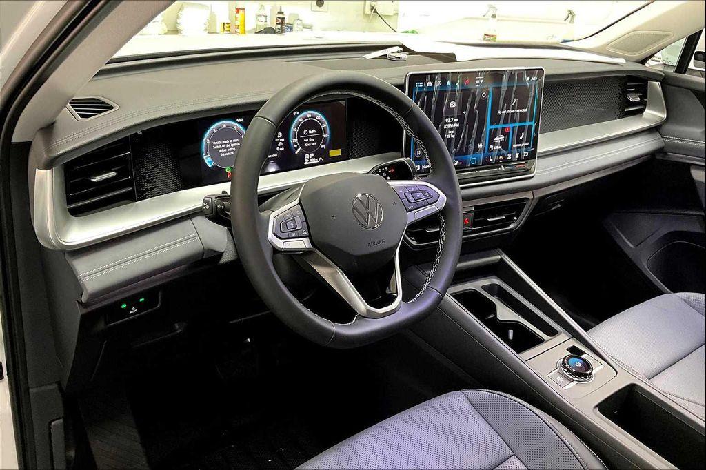 new 2025 Volkswagen Tiguan car, priced at $34,126