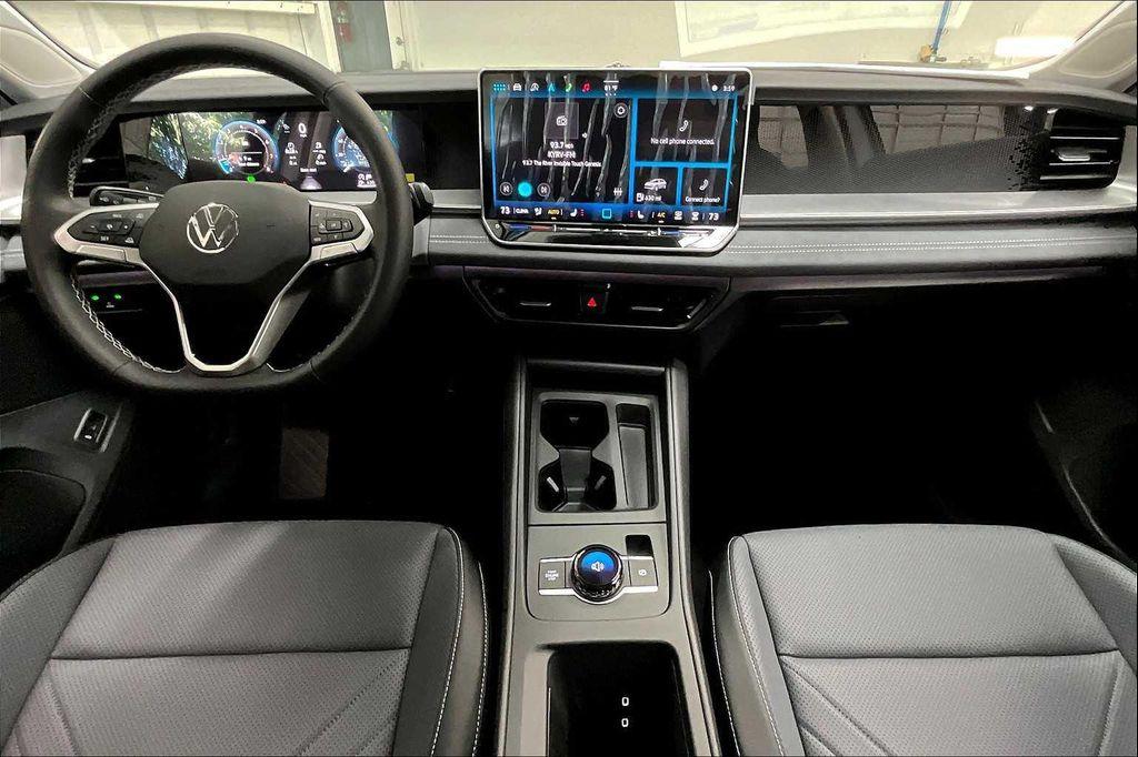 new 2025 Volkswagen Tiguan car, priced at $34,126