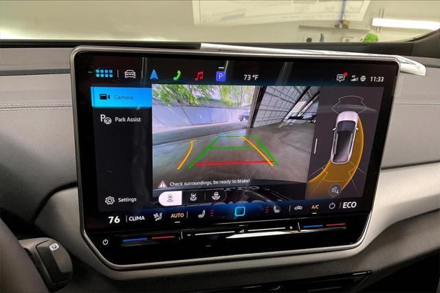new 2025 Volkswagen ID.4 car, priced at $51,076