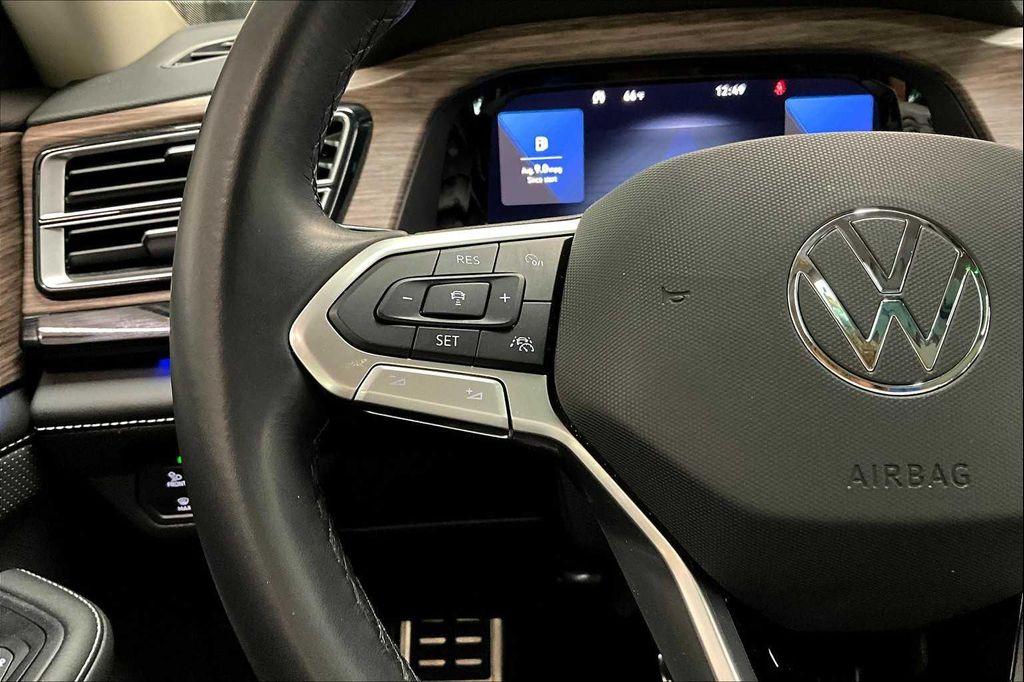 used 2025 Volkswagen Atlas car, priced at $48,489