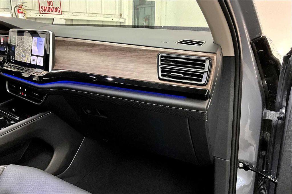 used 2025 Volkswagen Atlas car, priced at $48,489