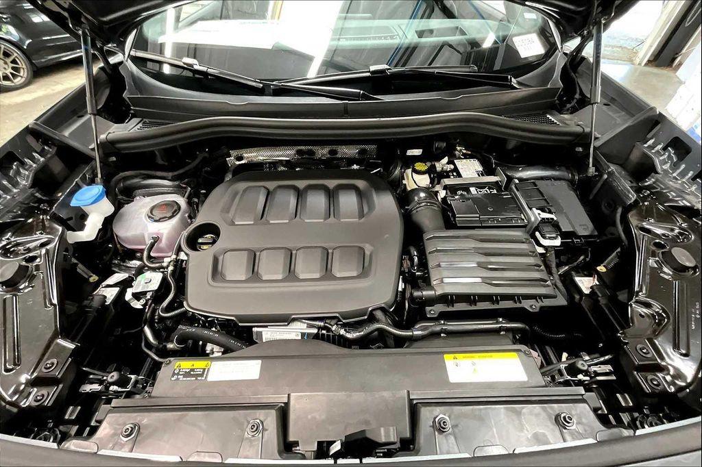 new 2025 Volkswagen Tiguan car, priced at $39,709