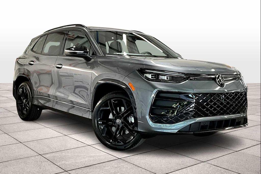 new 2025 Volkswagen Tiguan car, priced at $39,709