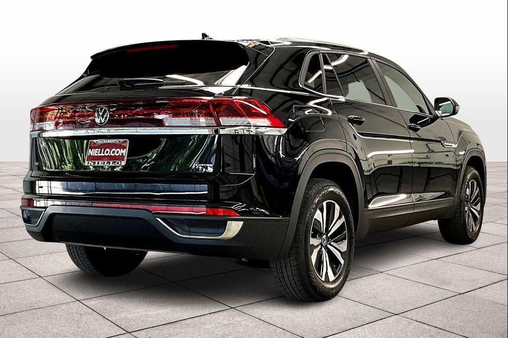 new 2025 Volkswagen Atlas Cross Sport car, priced at $40,921