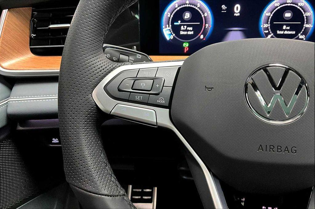 new 2025 Volkswagen Tiguan car, priced at $42,741