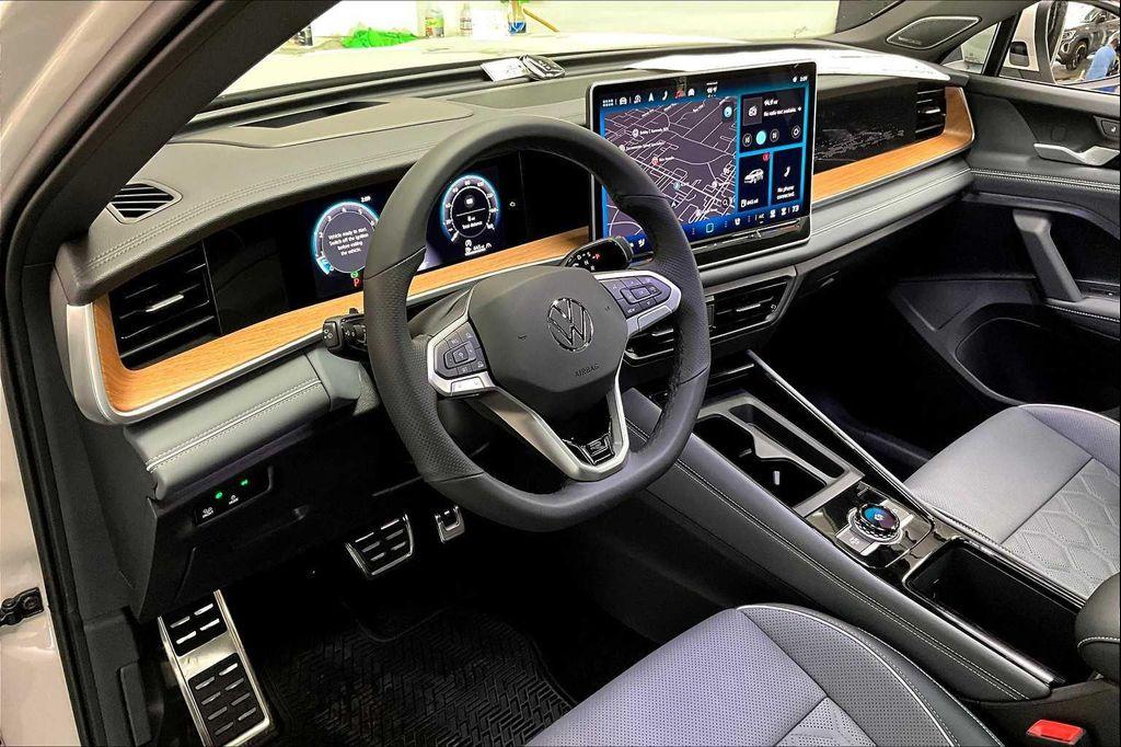 new 2025 Volkswagen Tiguan car, priced at $42,741