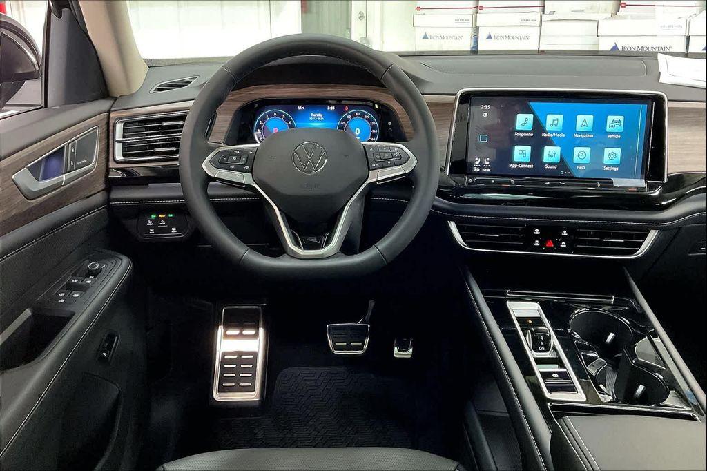 new 2025 Volkswagen Atlas car, priced at $56,939
