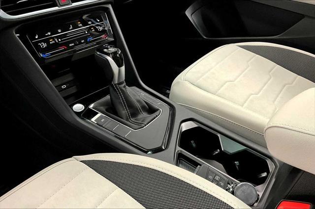new 2025 Volkswagen Taos car, priced at $31,088