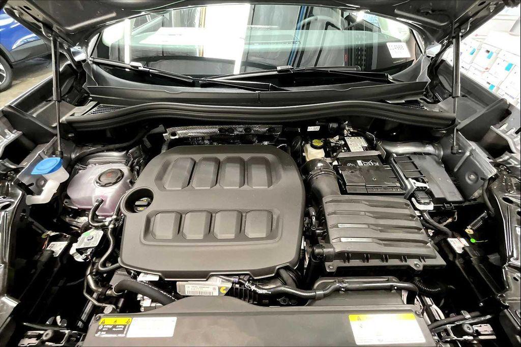 new 2025 Volkswagen Tiguan car, priced at $36,826