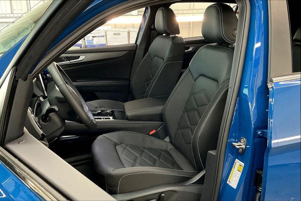 new 2025 Volkswagen Atlas Cross Sport car, priced at $47,856