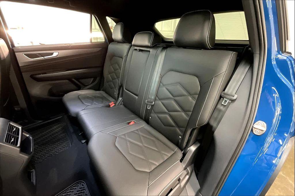 new 2025 Volkswagen Atlas Cross Sport car, priced at $47,856