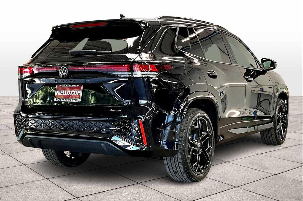 new 2025 Volkswagen Tiguan car, priced at $39,709