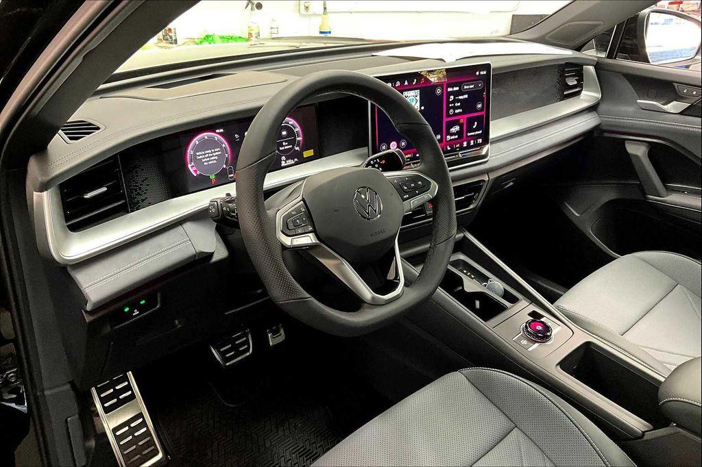 new 2025 Volkswagen Tiguan car, priced at $39,709