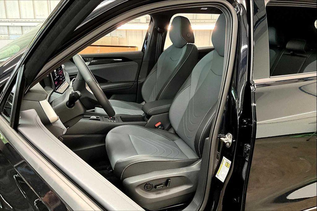 new 2025 Volkswagen Tiguan car, priced at $39,709