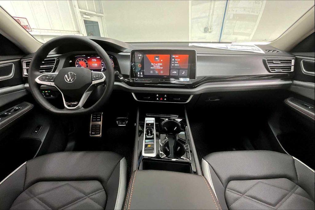 new 2025 Volkswagen Atlas car, priced at $48,763