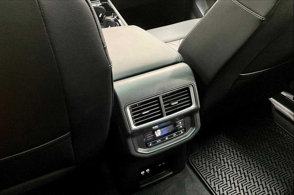 new 2025 Volkswagen Atlas car, priced at $56,244