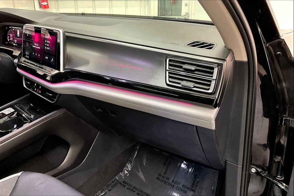 used 2025 Volkswagen Atlas car, priced at $44,403