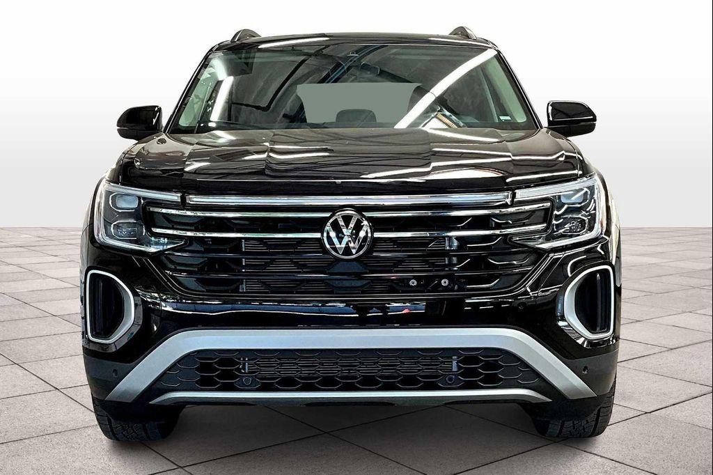 used 2025 Volkswagen Atlas car, priced at $44,403
