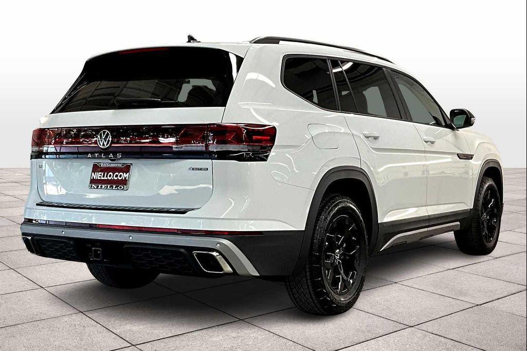 new 2025 Volkswagen Atlas car, priced at $49,059