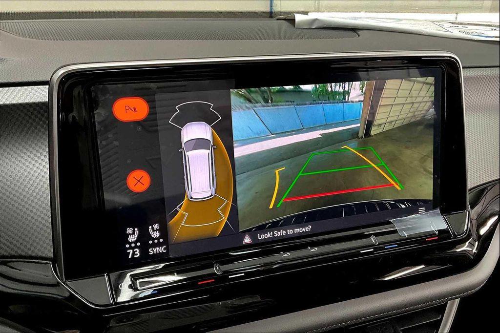 new 2025 Volkswagen Atlas car, priced at $49,059