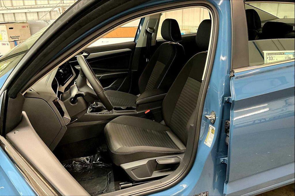 new 2025 Volkswagen Jetta car, priced at $25,197