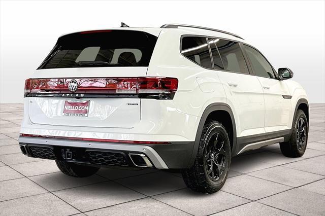 new 2025 Volkswagen Atlas car, priced at $49,121