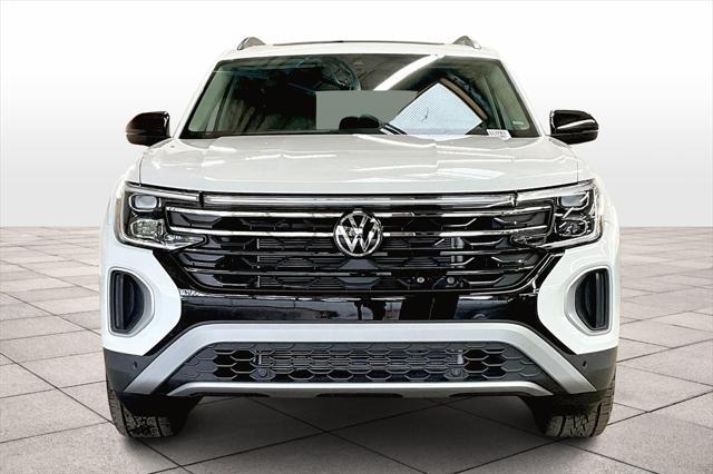 new 2025 Volkswagen Atlas car, priced at $49,121