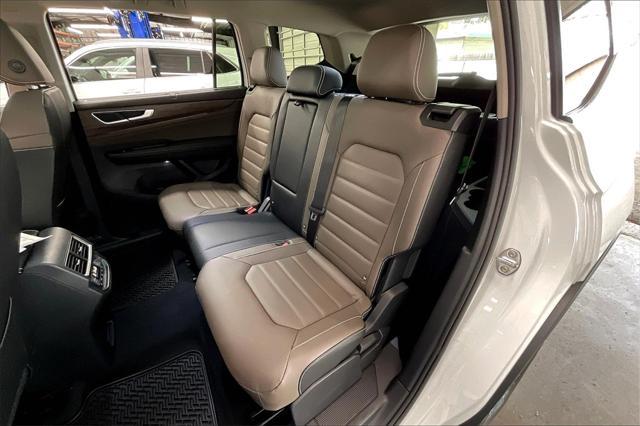 new 2025 Volkswagen Atlas car, priced at $51,694
