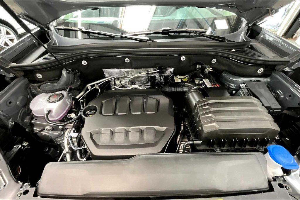 new 2025 Volkswagen Atlas car, priced at $49,514