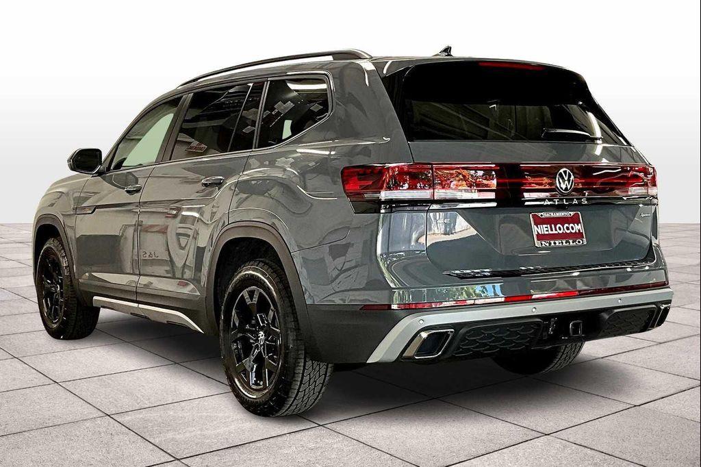 new 2025 Volkswagen Atlas car, priced at $49,514
