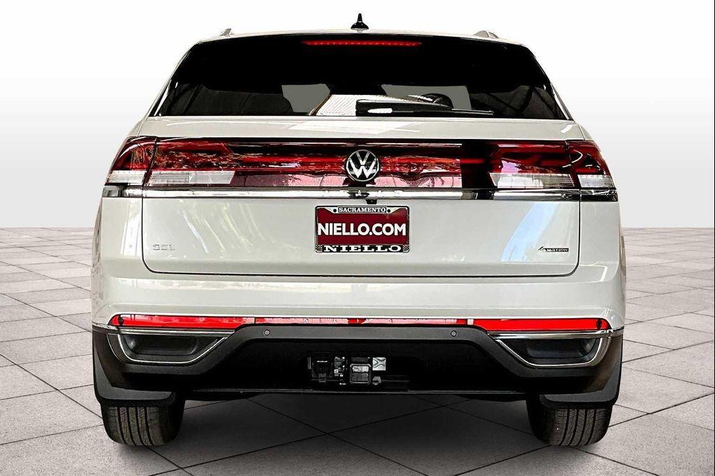 new 2026 Volkswagen Atlas Cross Sport car, priced at $52,325