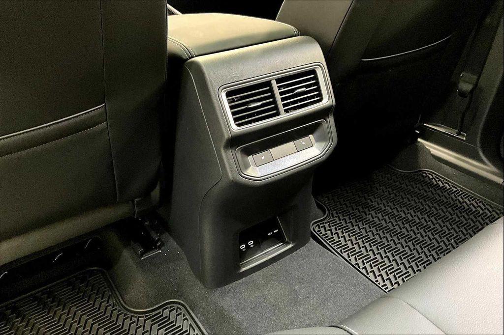 new 2026 Volkswagen Atlas Cross Sport car, priced at $52,325